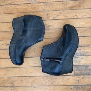 Black leather dankso booties size 39